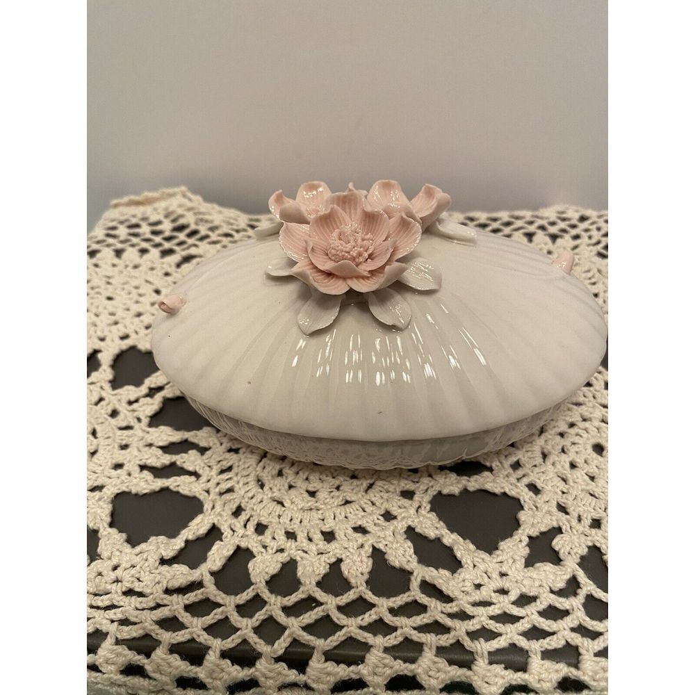 Vintage Trinket Box / Jewelry Box Chase Japan Porcelain Pink Rose Lid. 6 Inches‎